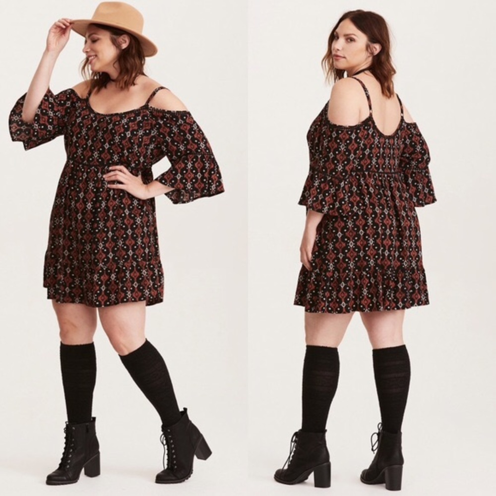 TORRID cold shoulder Dress NWT